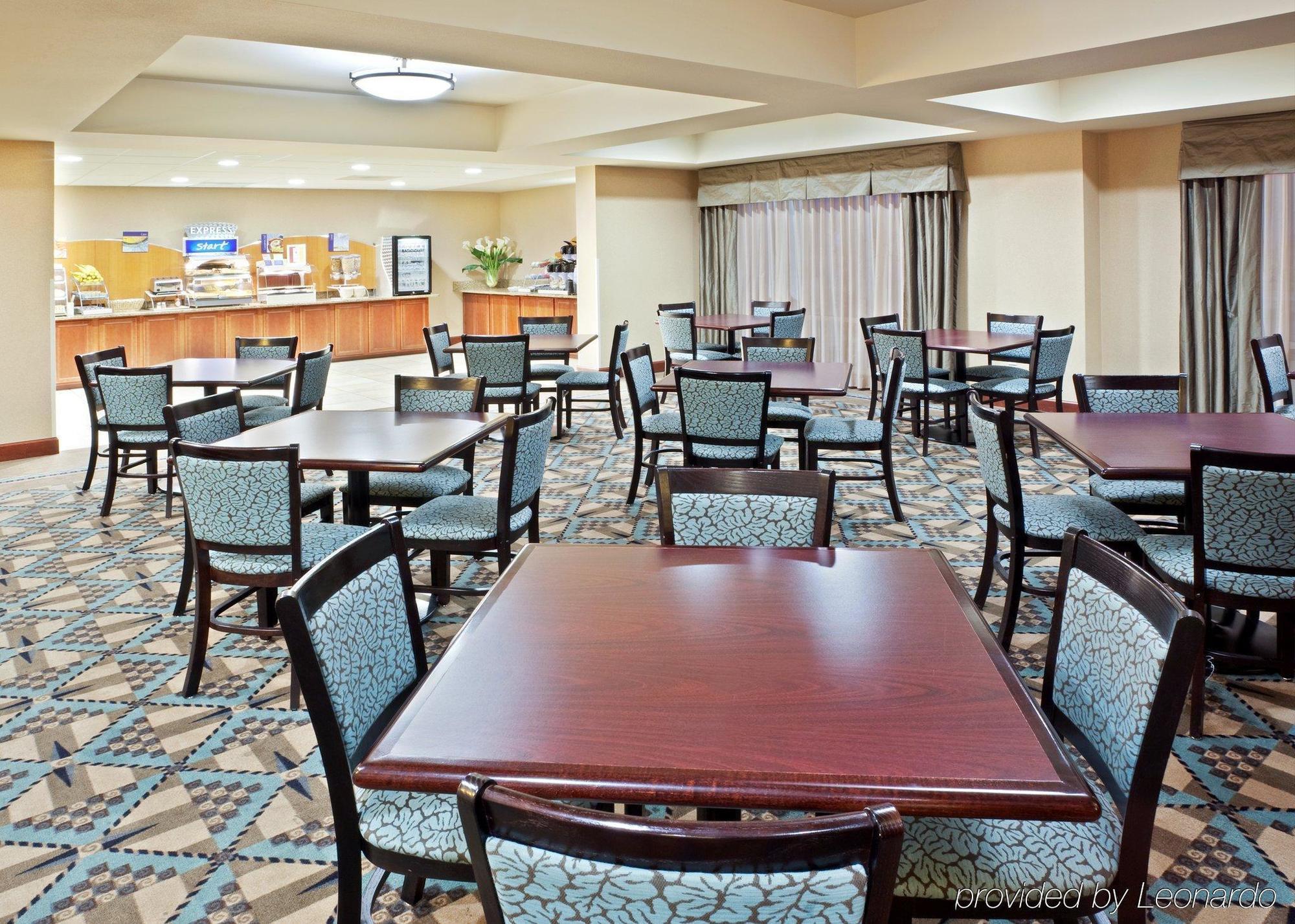 Holiday Inn Express Hotel & Suites Marysville, An Ihg Hotel Restaurant photo